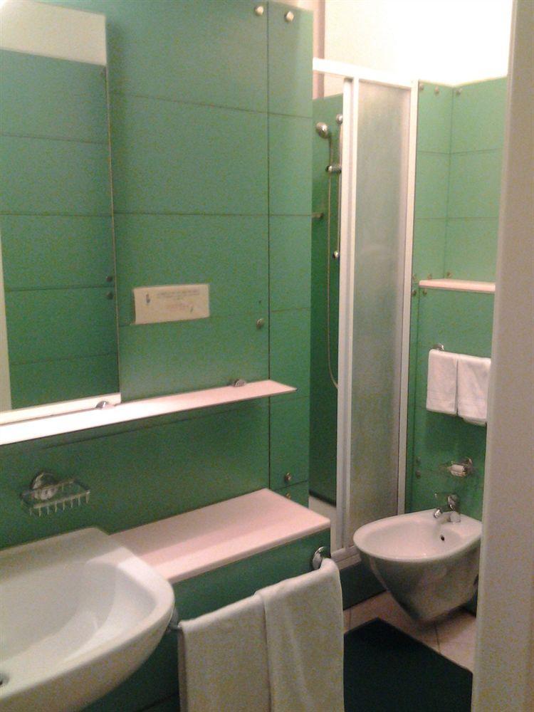 Hotel Lady Susanna Варацце Екстер'єр фото